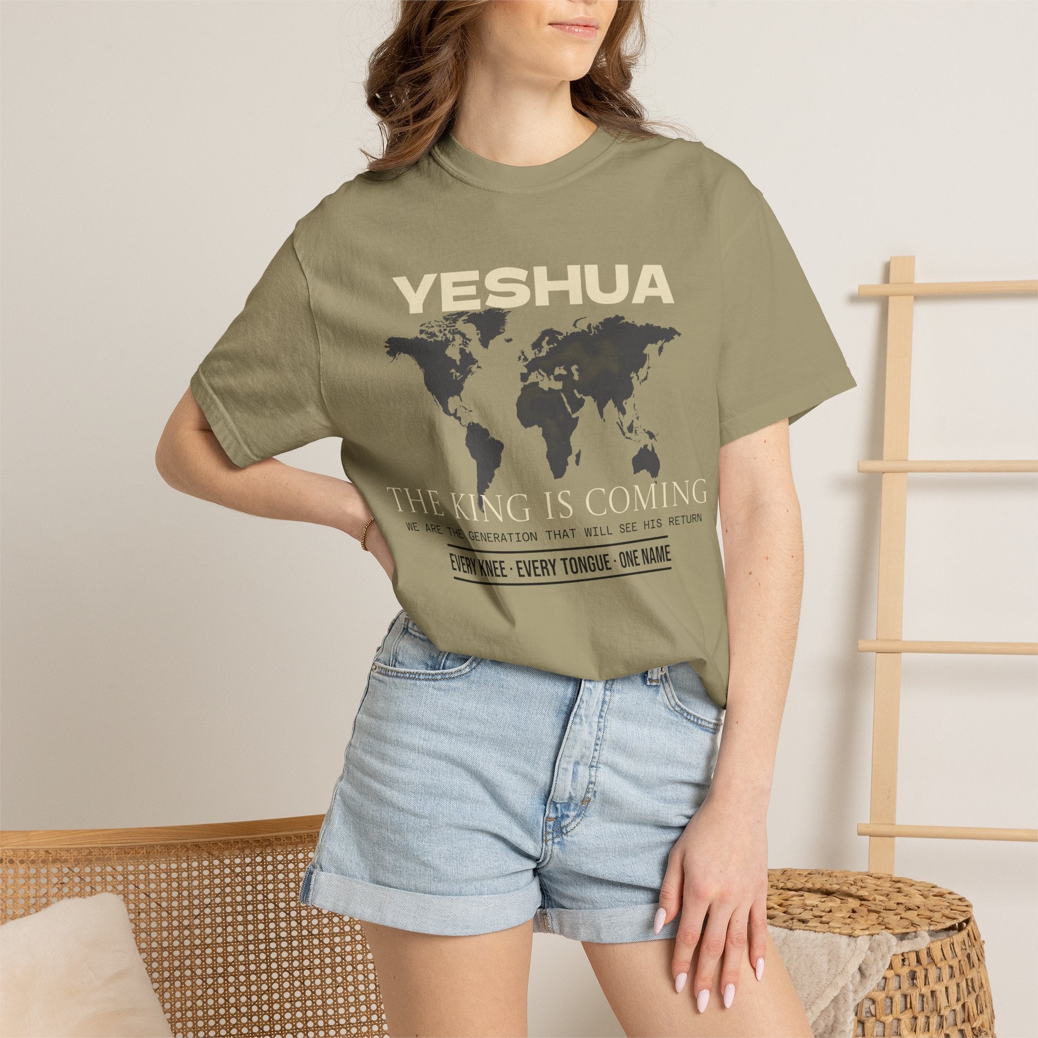 HEY - The King Is Coming - Cotton Tee